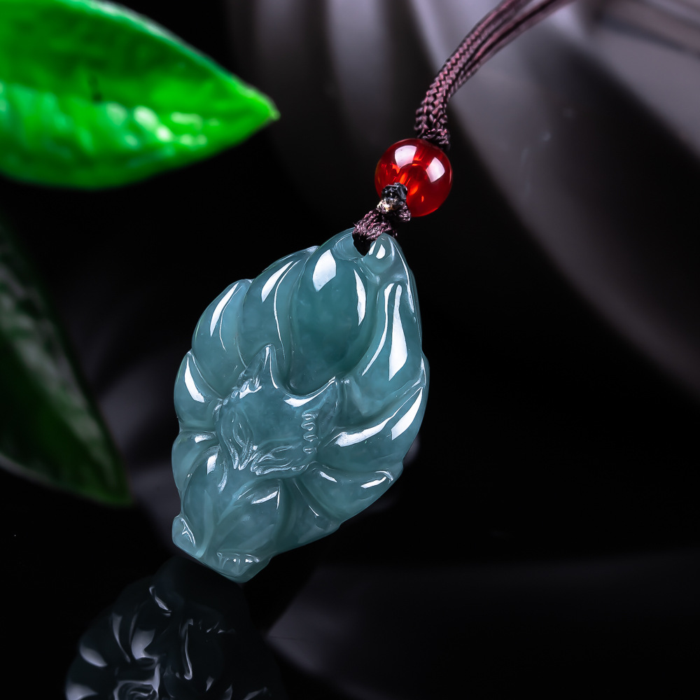 Jewelry & Watches Spółka Z Ograniczoną Odpowiedzialnością - Doğal Birmanya Jadeite Tilki Kolye Kolye