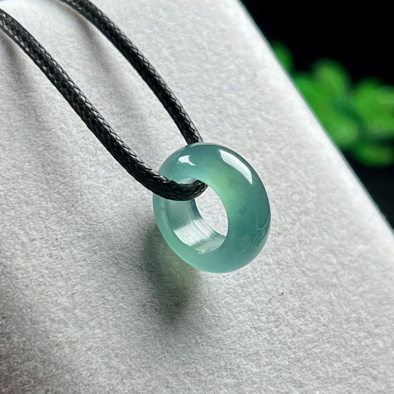 Jewelry & Watches Spółka Z Ograniczoną Odpowiedzialnością - Doğal Zümrüt Mavi Su Şanslı Boncuklu