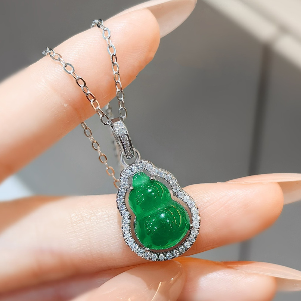 Crystal Choker Necklace - Doğal Yeşil Akik Zümrüt Taşlar Calabash
